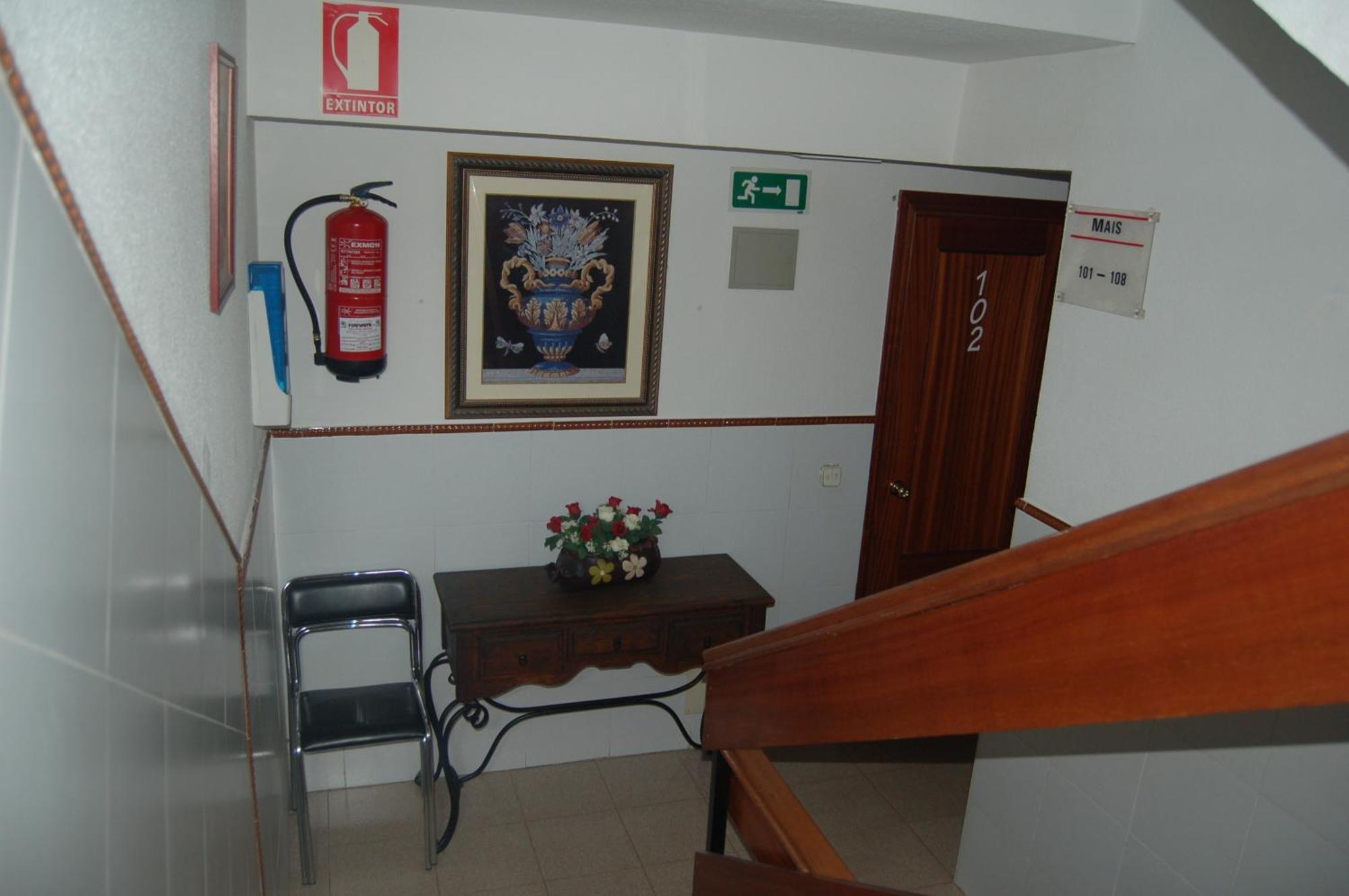 Hostal Mays Numancia de la Sagra Eksteriør bilde